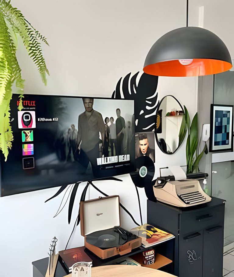 Studio Urban Vintage Vinil | Centro c/ garagem