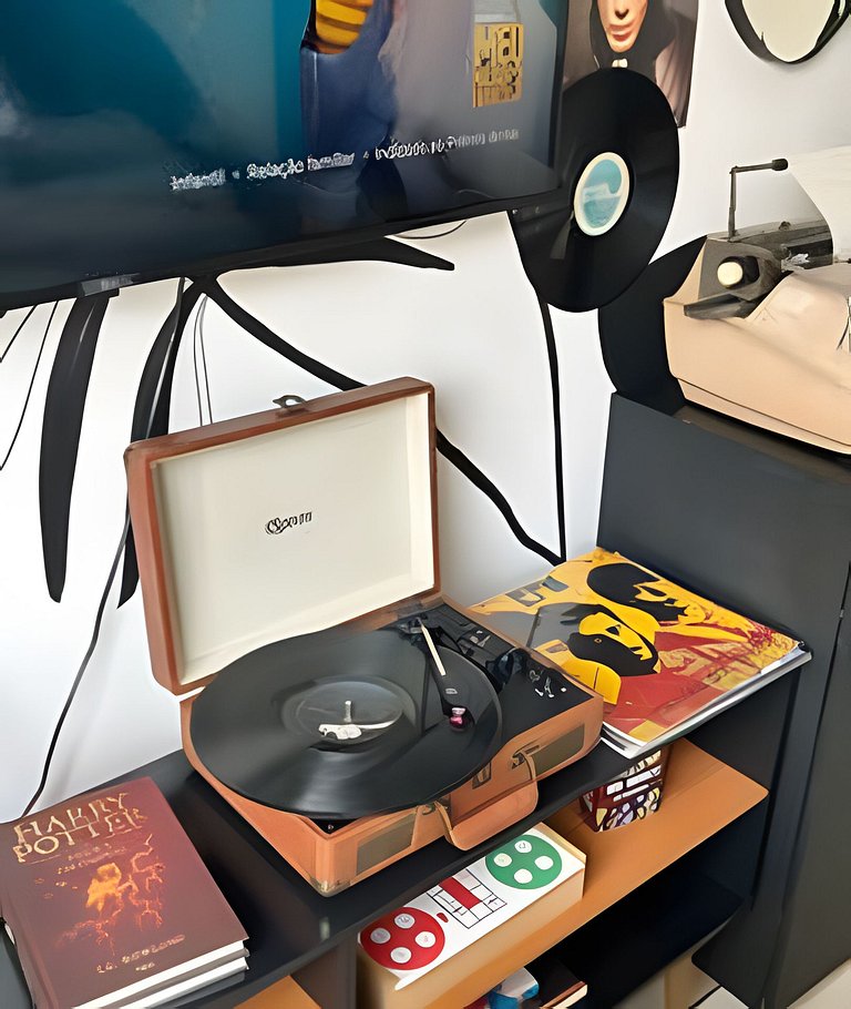 Studio Urban Vintage Vinil | Centro c/ garagem