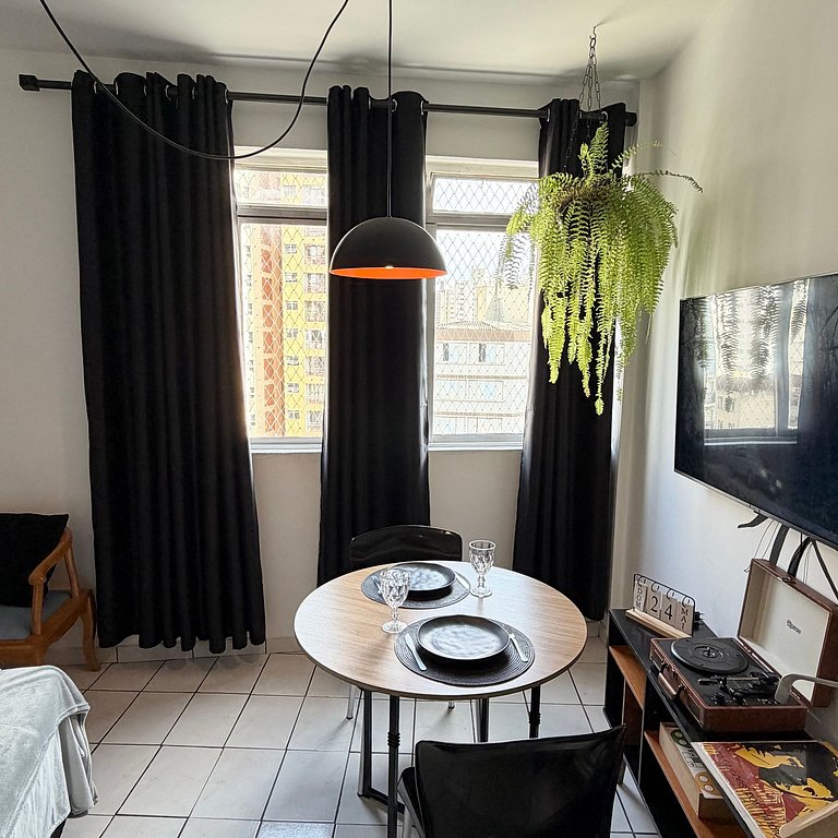 Studio Urban Vintage Vinil | Centro c/ garagem